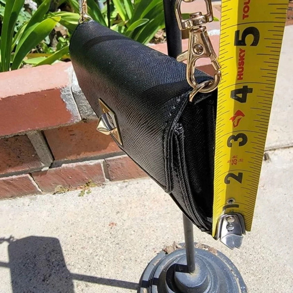 Aldo crossbody purse. Black wallet size. - Picture 4 of 12